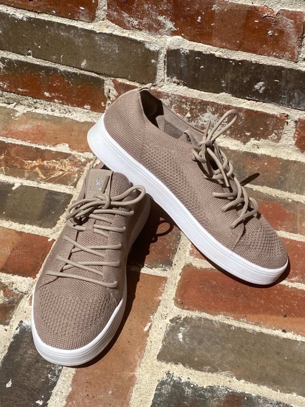 Giesswein Wool Sneaker Size 40